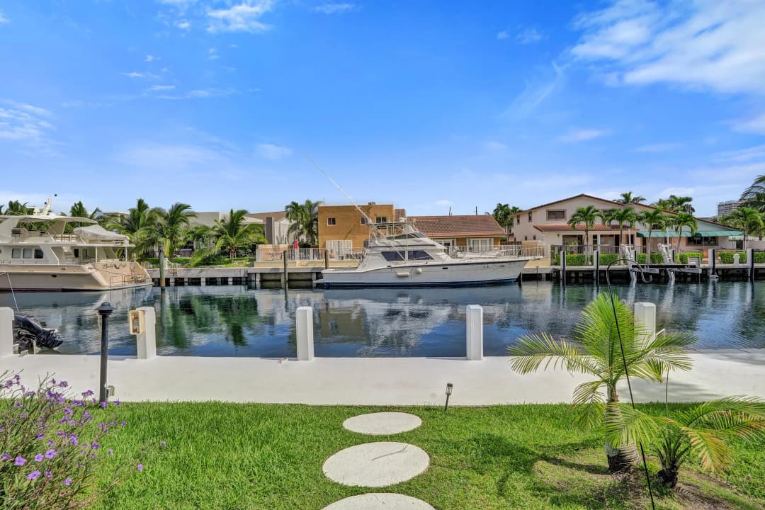 3209 Ne 36th Street 3c, Fort Lauderdale, Florida 33308