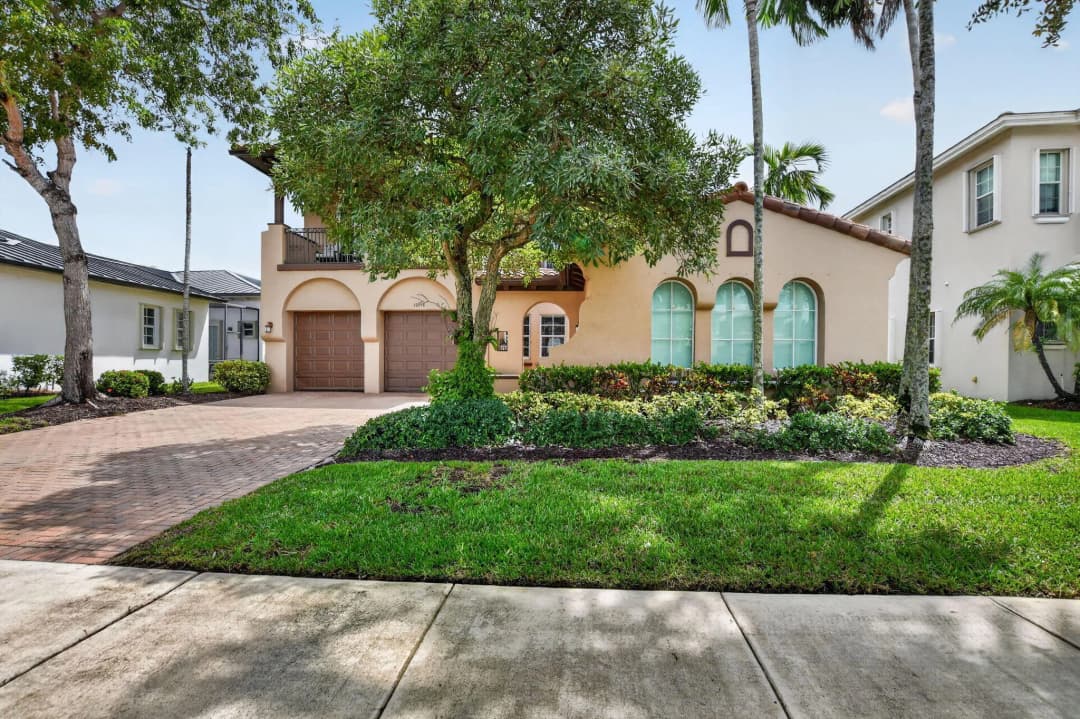 10998 Nw 78th Place, Parkland, Florida 33076