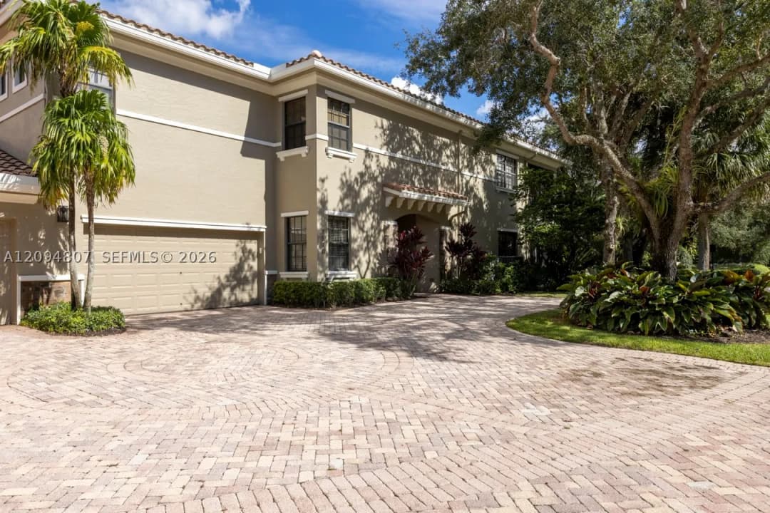 7570 Old Thyme Ct 9c, Parkland, Florida 33076