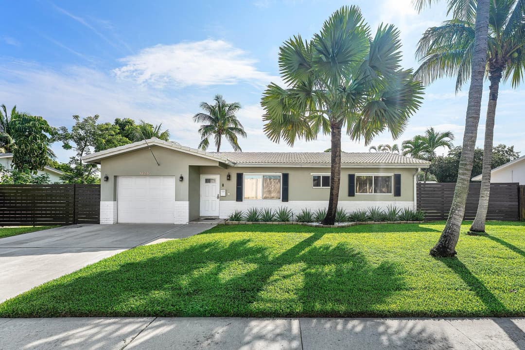 1224 Sw 16th Avenue, Boca Raton, Florida 33486