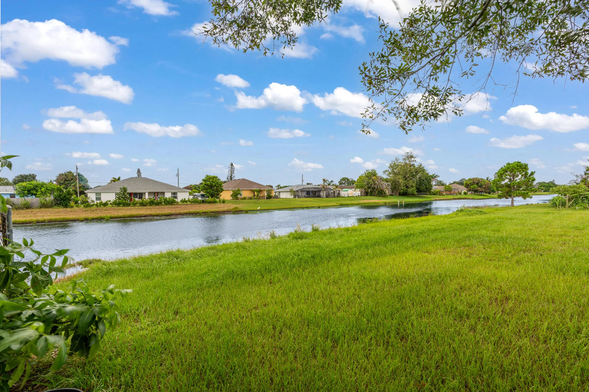 2386 Se Manor Avenue, Port St Lucie, Florida 34952 — photo 3