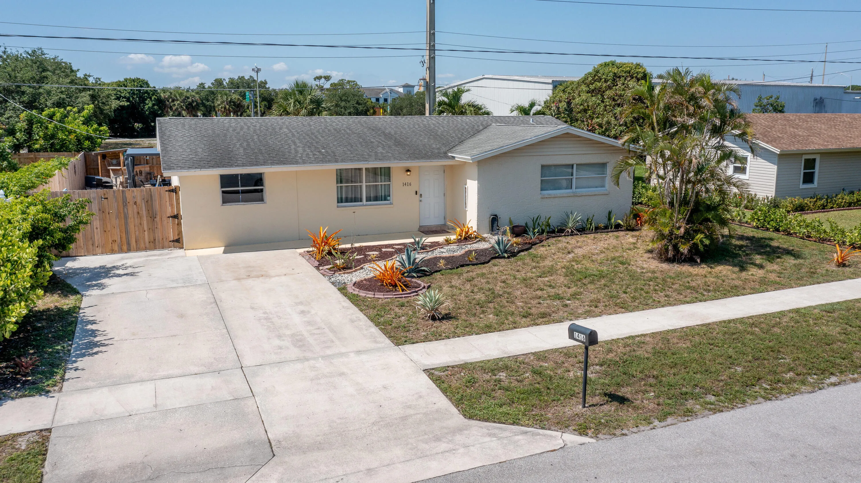 1416 W Hardee Street, Lantana, Florida 33462 — photo 2