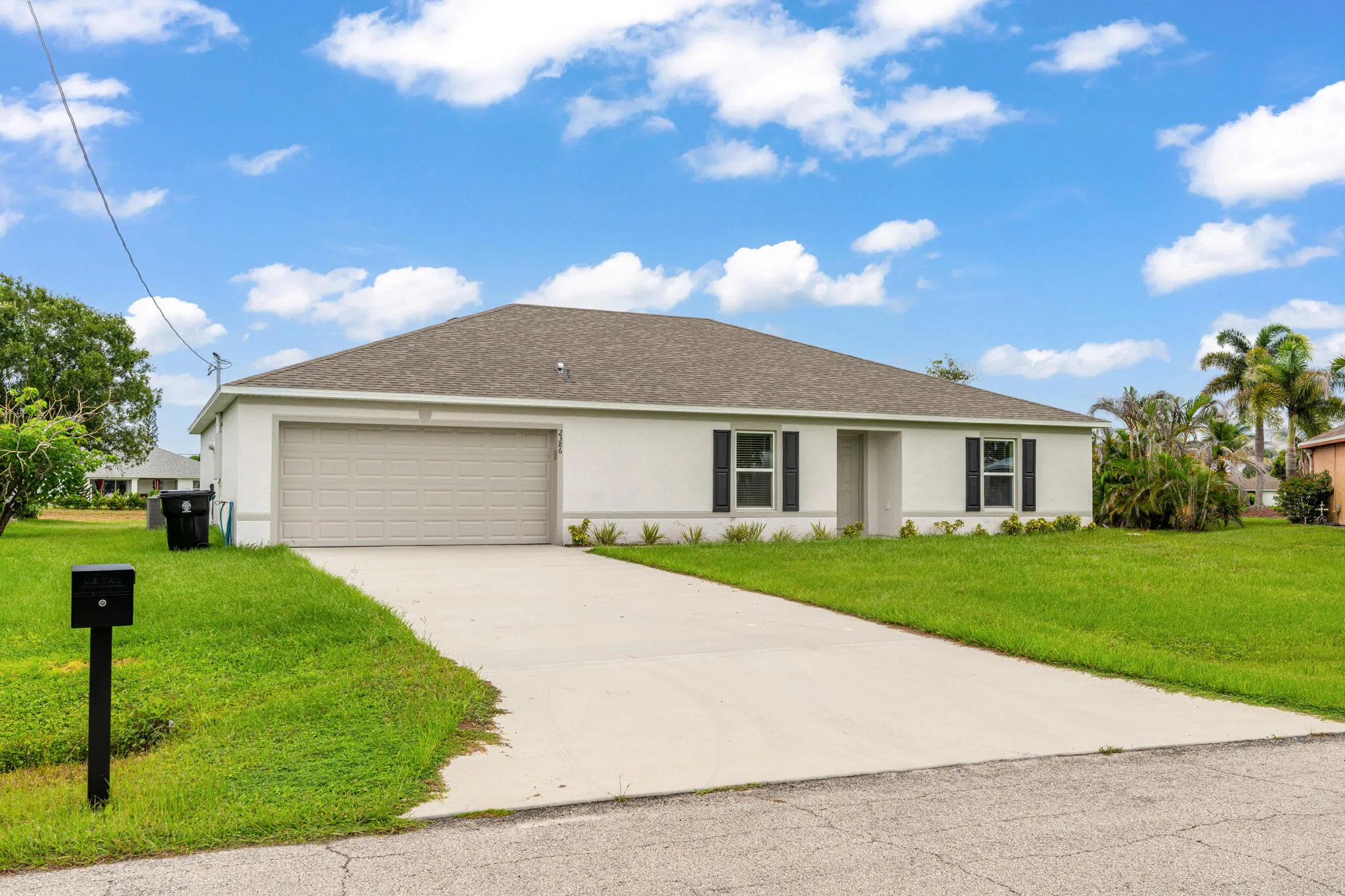 2386 Se Manor Avenue, Port St Lucie, Florida 34952 — photo 2